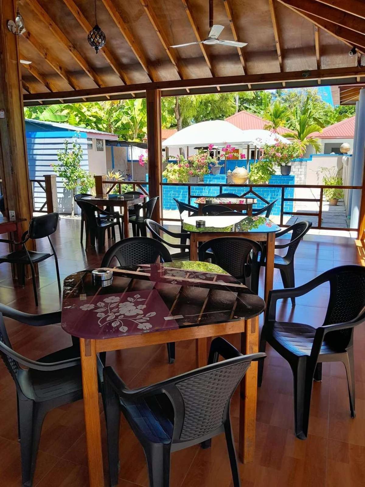 Charming Holiday Lodge- Addu Atoll Meedhoo, Maldives Bagian luar foto