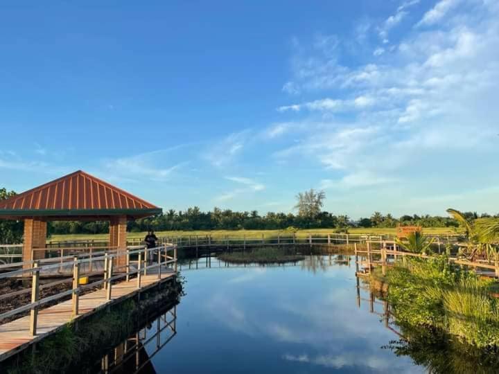 Charming Holiday Lodge- Addu Atoll Meedhoo, Maldives Bagian luar foto