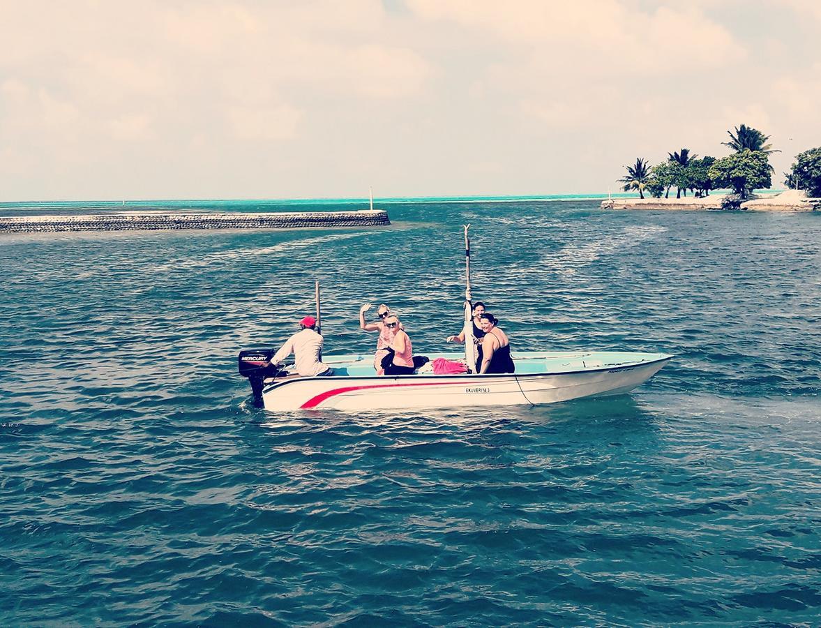 Charming Holiday Lodge- Addu Atoll Meedhoo, Maldives Bagian luar foto